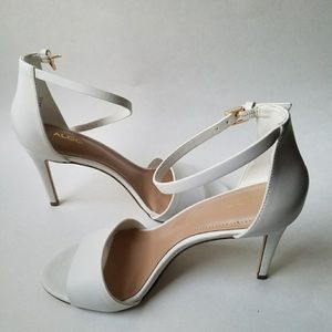 White Aldo heels size 7.5
